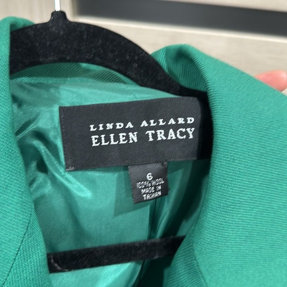 NWT. Linda Allard Ellen Tracy 100%wool blazer - Picture 6 of 10